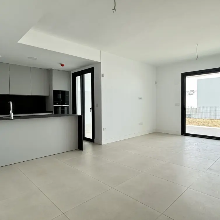 Sale of ground floor apartment in Fuengirola