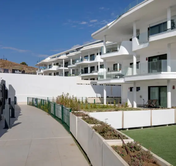 Sale of middle floor apartment in El Higueron