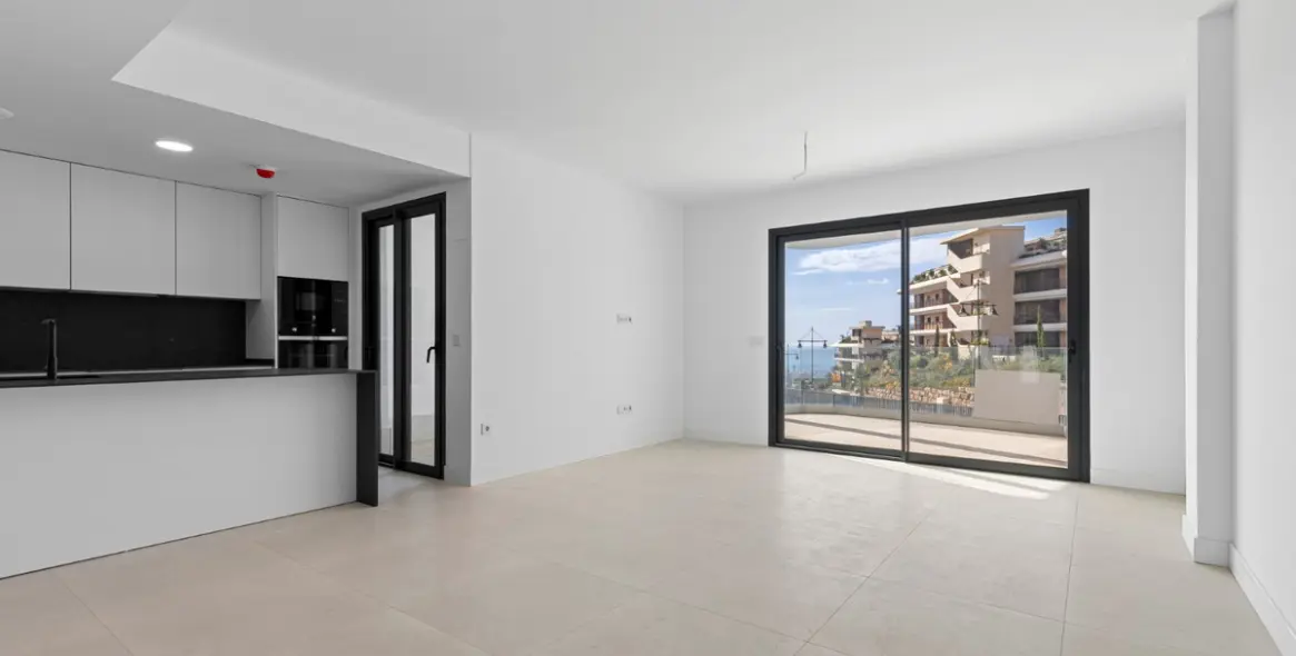 Sale of middle floor apartment in El Higueron 8