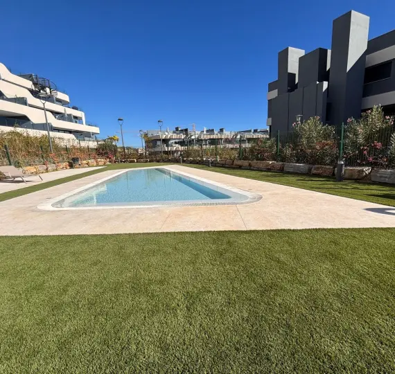 Venta de apartamento en planta baja en Estepona