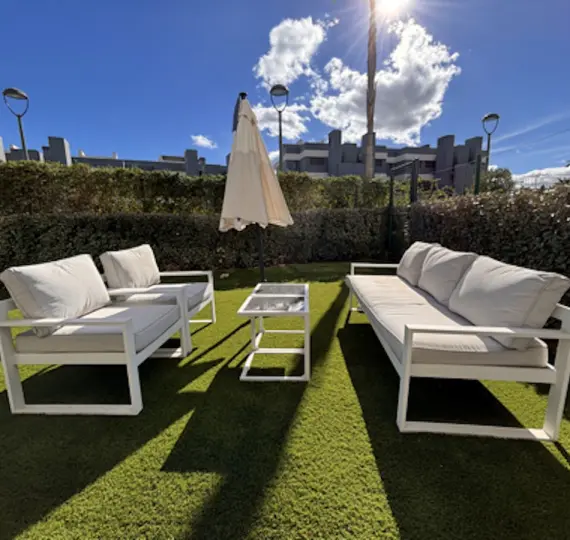 Venta de apartamento en planta baja en Estepona