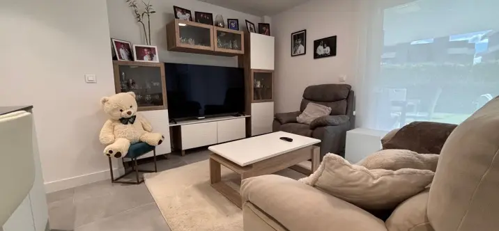 Venta de apartamento en planta baja en Estepona 4