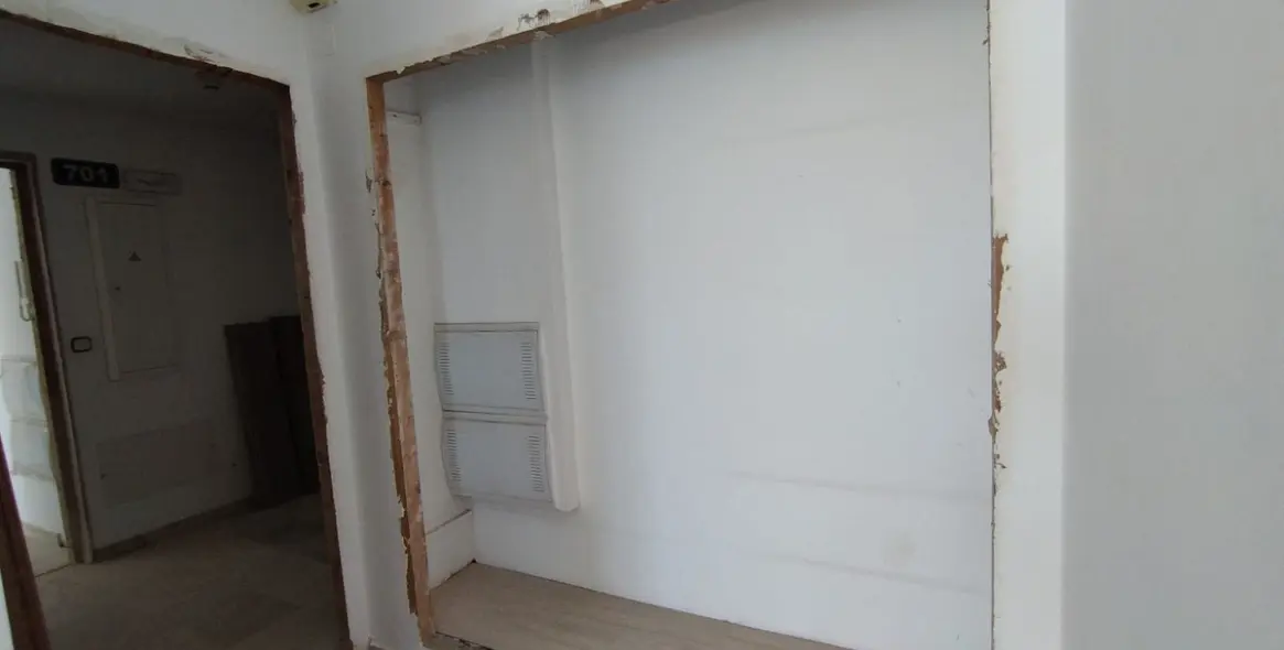 Sale of middle floor apartment in Fuengirola 13