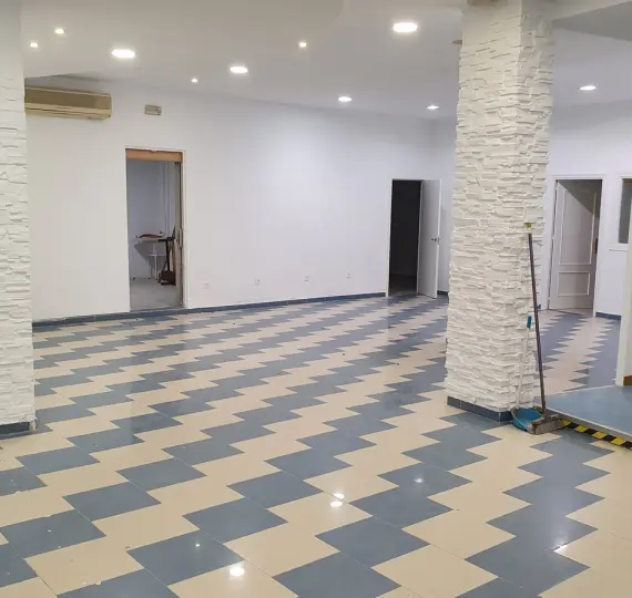 Sale of shop in Cabopino