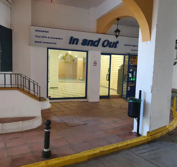 Sale of shop in Cabopino