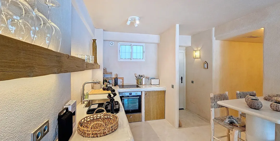 Продажа апартаментов на среднем этаже в Estepona 3