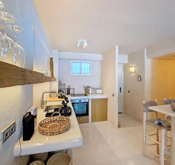 Продажа апартаментов на среднем этаже в Estepona