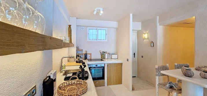 Продажа апартаментов на среднем этаже в Estepona 2