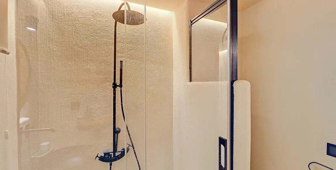 Продажа апартаментов на среднем этаже в Estepona 13