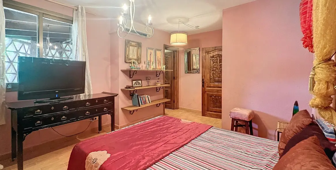 Sale of finca - cortijo in Monda 23