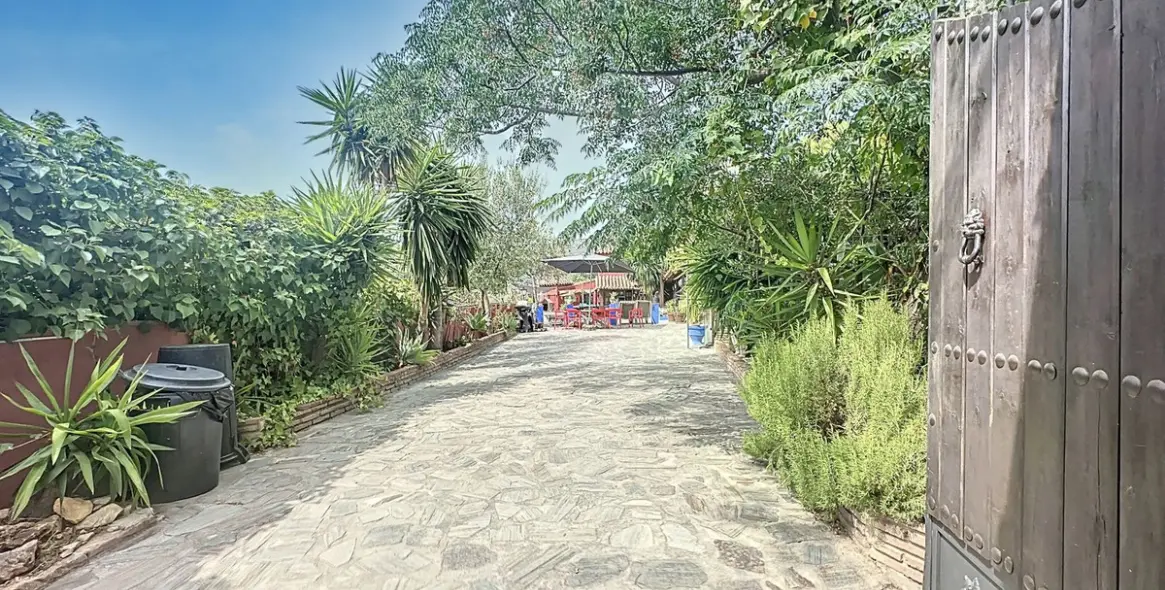 Sale of finca - cortijo in Monda 39