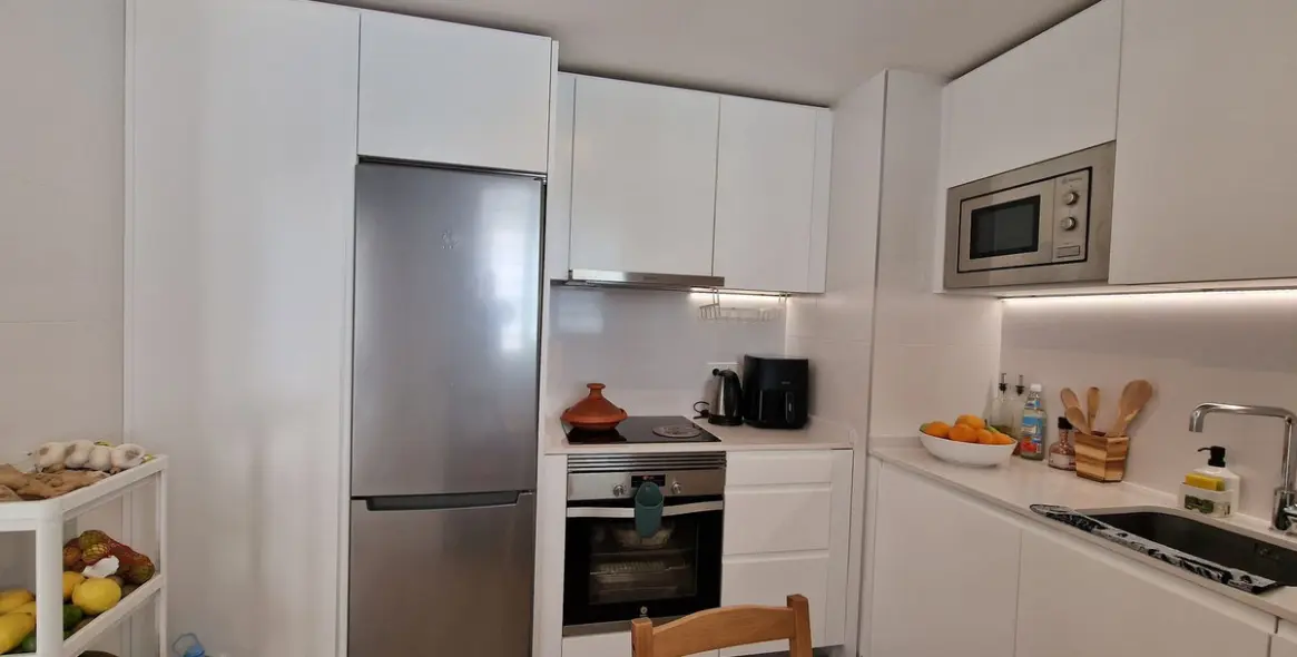 Venta de apartamento en planta media en Nueva Andalucía 12