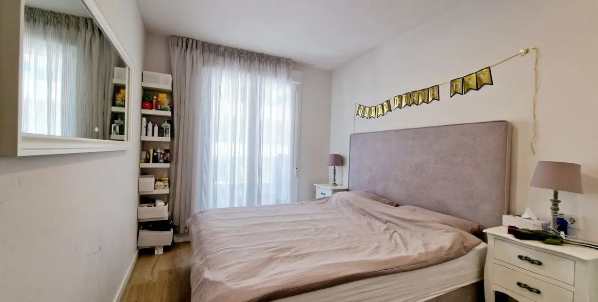 Venta de apartamento en planta media en Nueva Andalucía 17