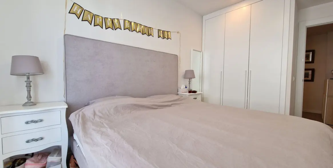 Venta de apartamento en planta media en Nueva Andalucía 18