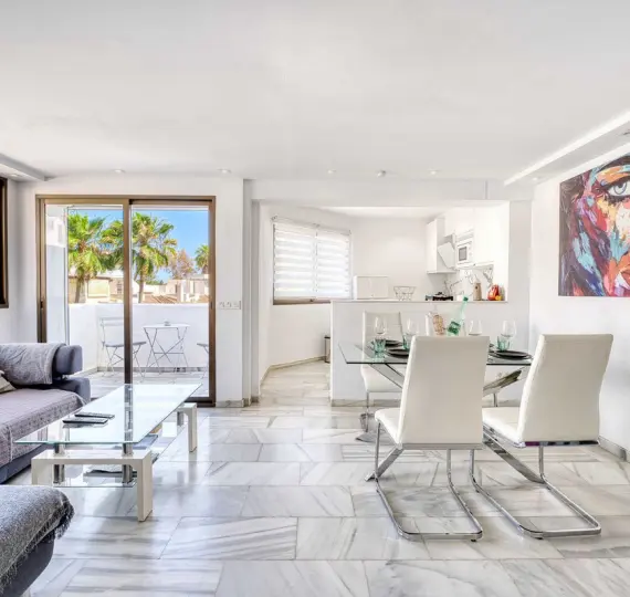 Sale of penthouse duplex in Elviria