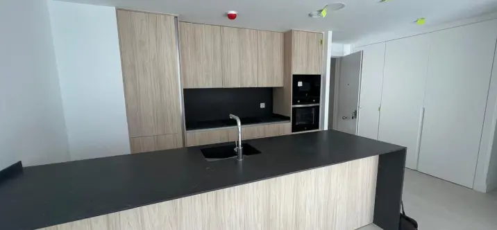 Sale of middle floor apartment in Fuengirola 1