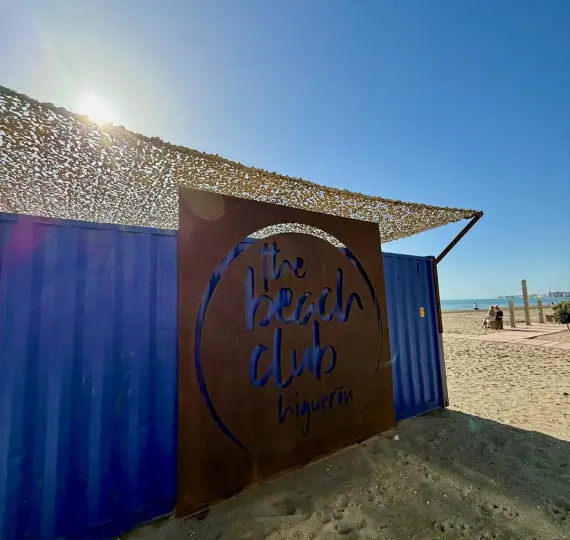 Sale of middle floor apartment in Fuengirola