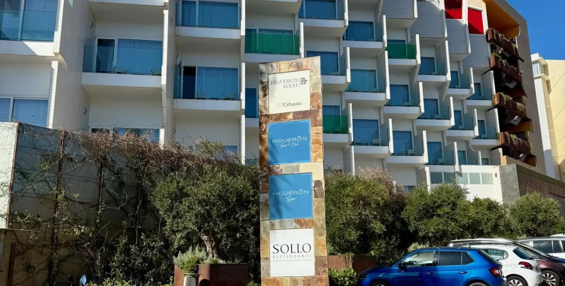 Sale of middle floor apartment in Fuengirola 6