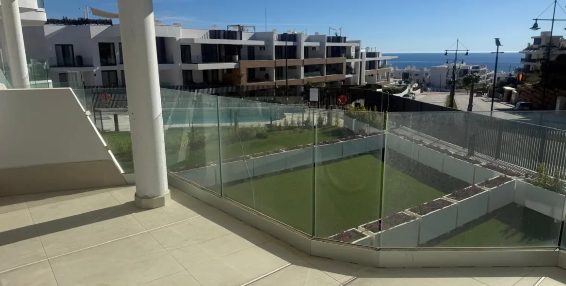 Venta de apartamento en planta media en Fuengirola 12