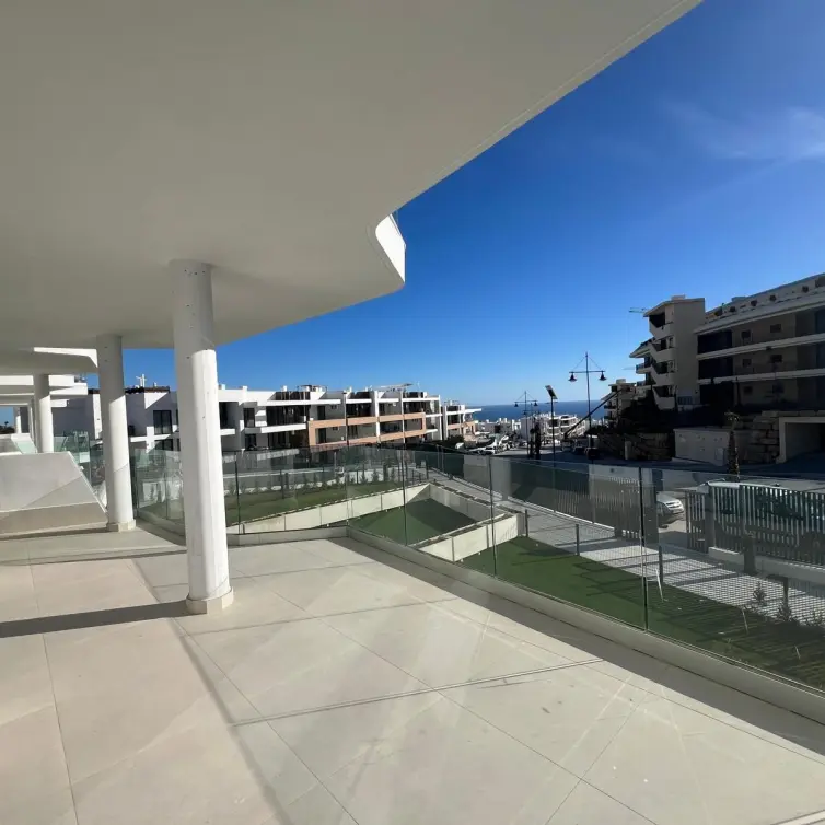 Продажа апартаментов на среднем этаже в Fuengirola