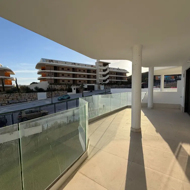 Продажа апартаментов на среднем этаже в Fuengirola