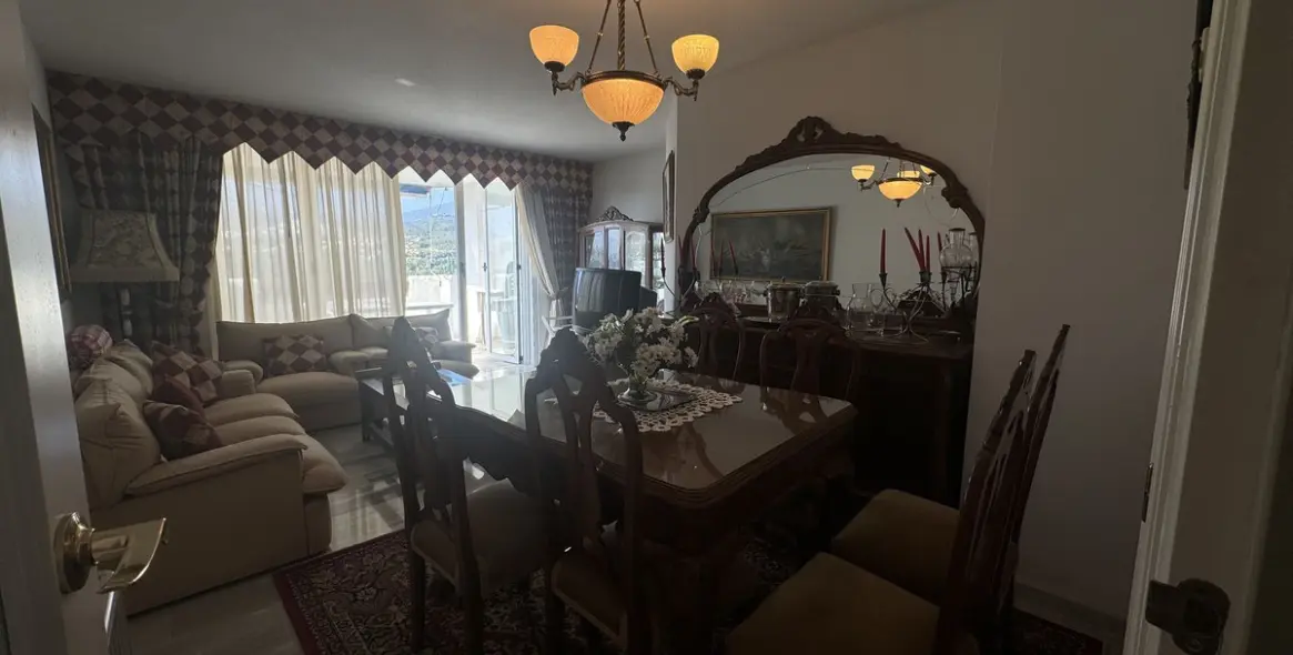 Продажа апартаментов на среднем этаже в Las Chapas 6