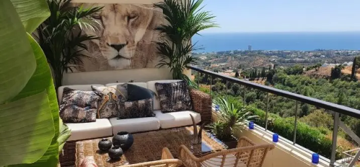 Long-term rent of middle floor apartment in Los Monteros 0