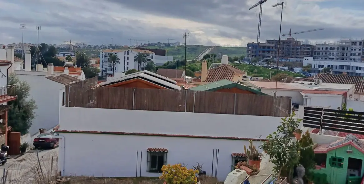 Sale of storage room in Estepona 12