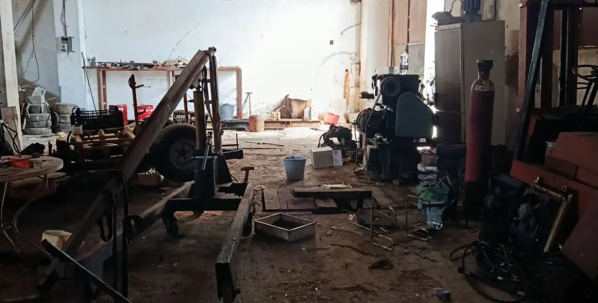 Sale of storage room in Estepona 14