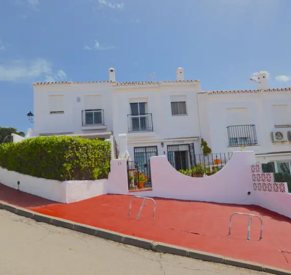 Продажа таунхауса в Altos de los Monteros