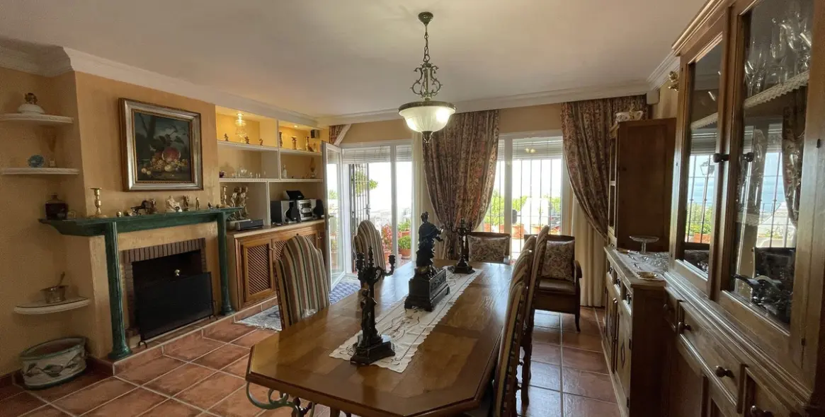 Venta de adosado en Altos de los Monteros 35