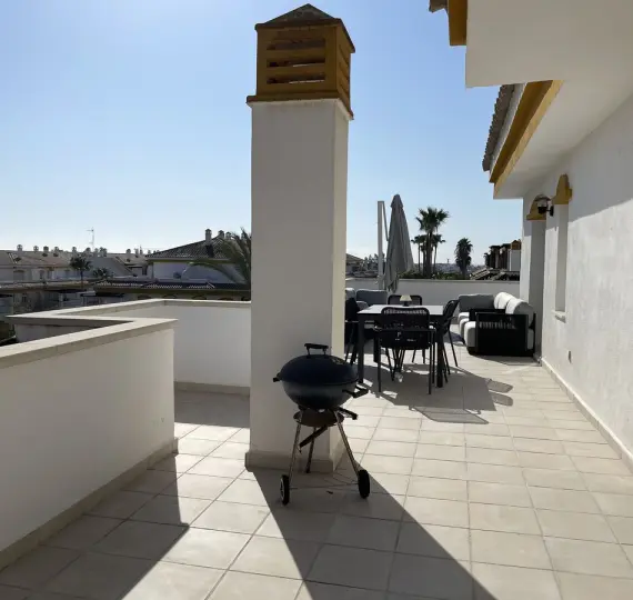 Sale of penthouse in Nueva Andalucía