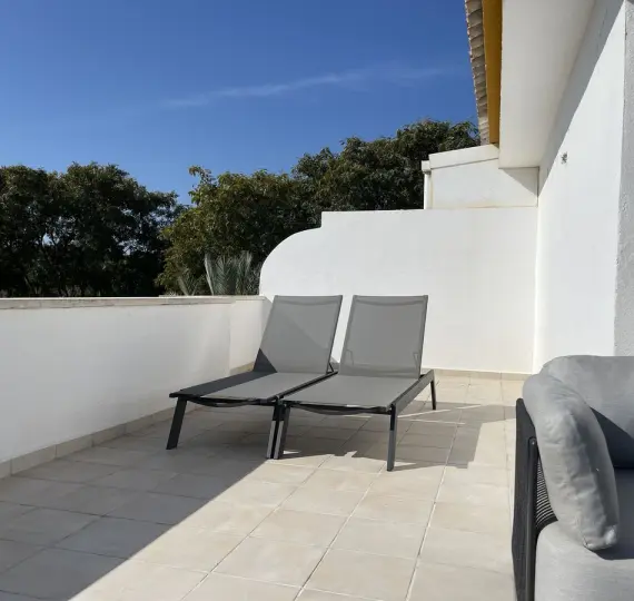 Sale of penthouse in Nueva Andalucía