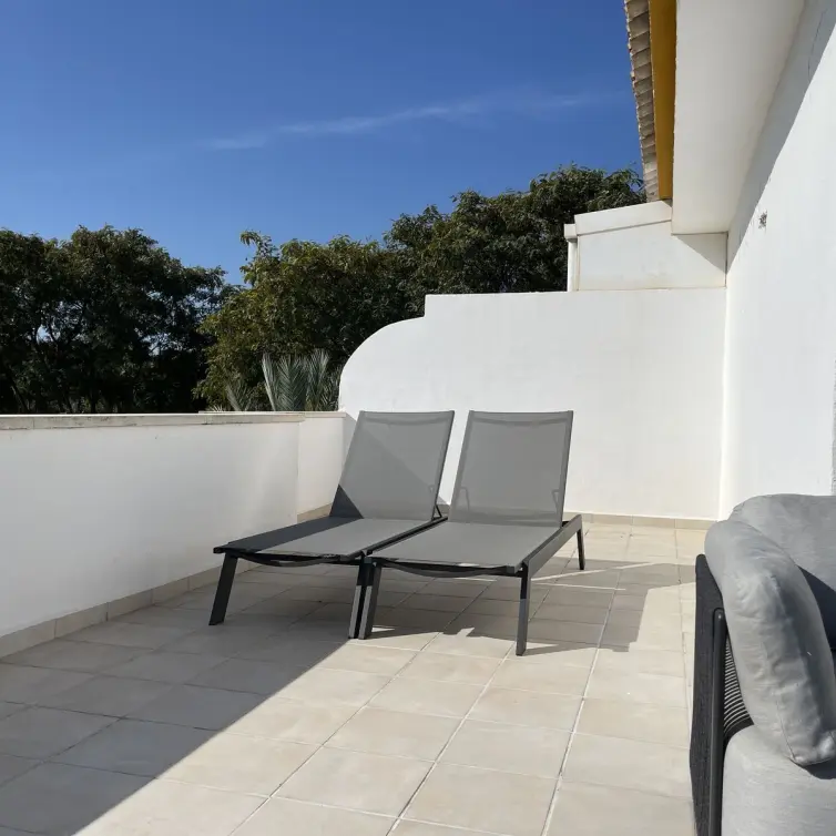 Sale of penthouse in Nueva Andalucía