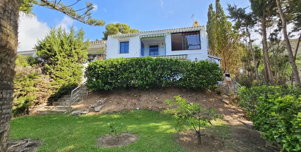 Продажа таунхауса в El Chaparral 8