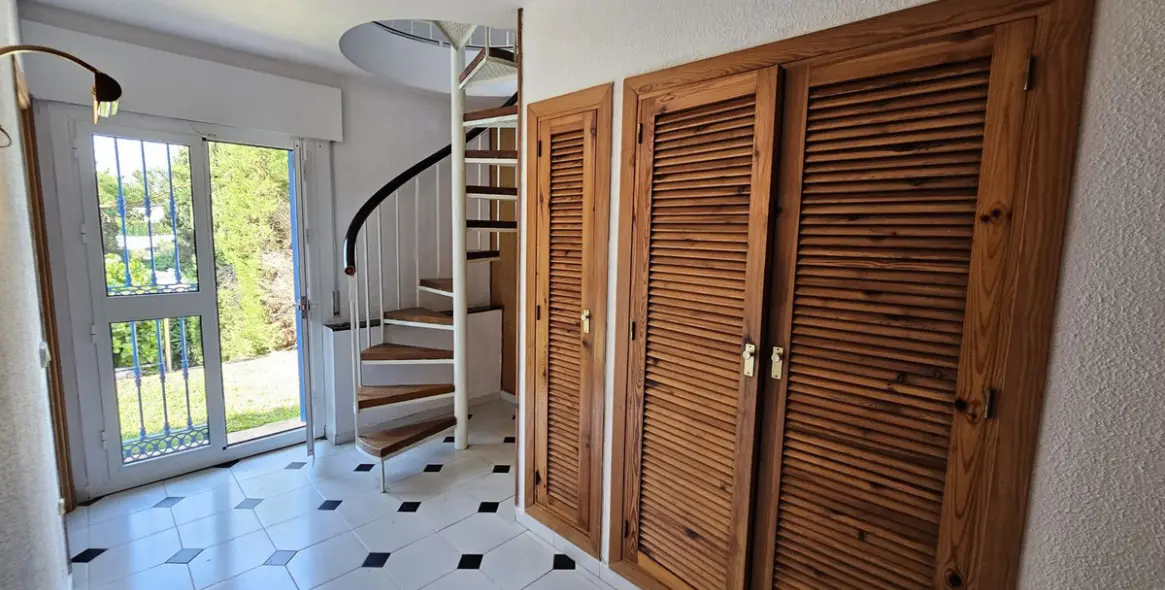 Продажа таунхауса в El Chaparral 12