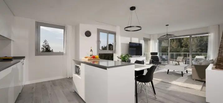 Sale of middle floor apartment in El Chaparral 3