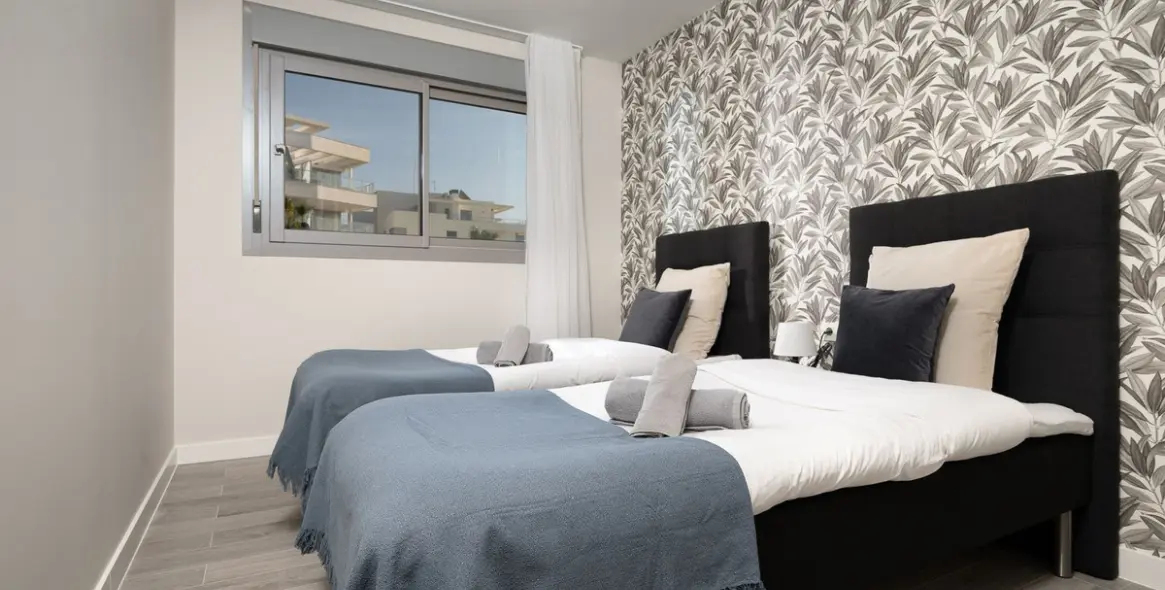 Venta de apartamento en planta media en El Chaparral 13