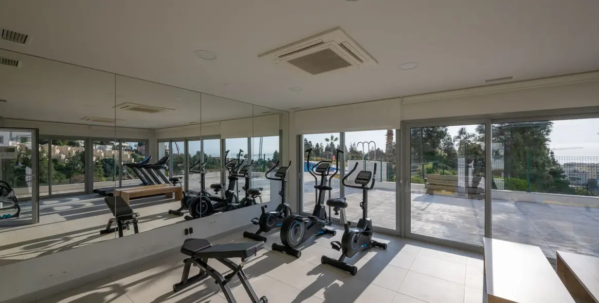 Venta de apartamento en planta media en El Chaparral 18