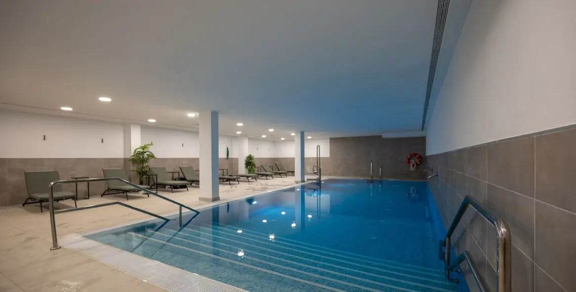 Venta de apartamento en planta media en El Chaparral 23