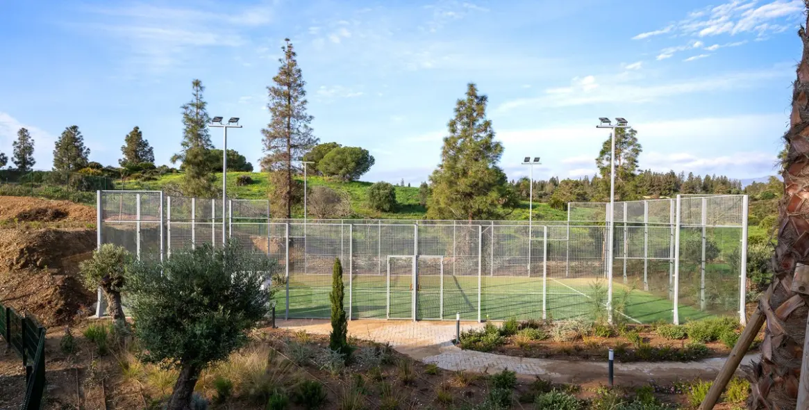 Venta de apartamento en planta media en El Chaparral 26