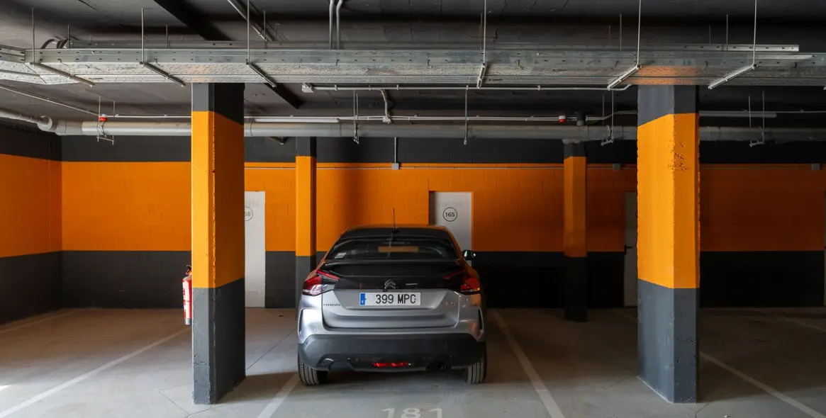 Venta de apartamento en planta media en El Chaparral 53