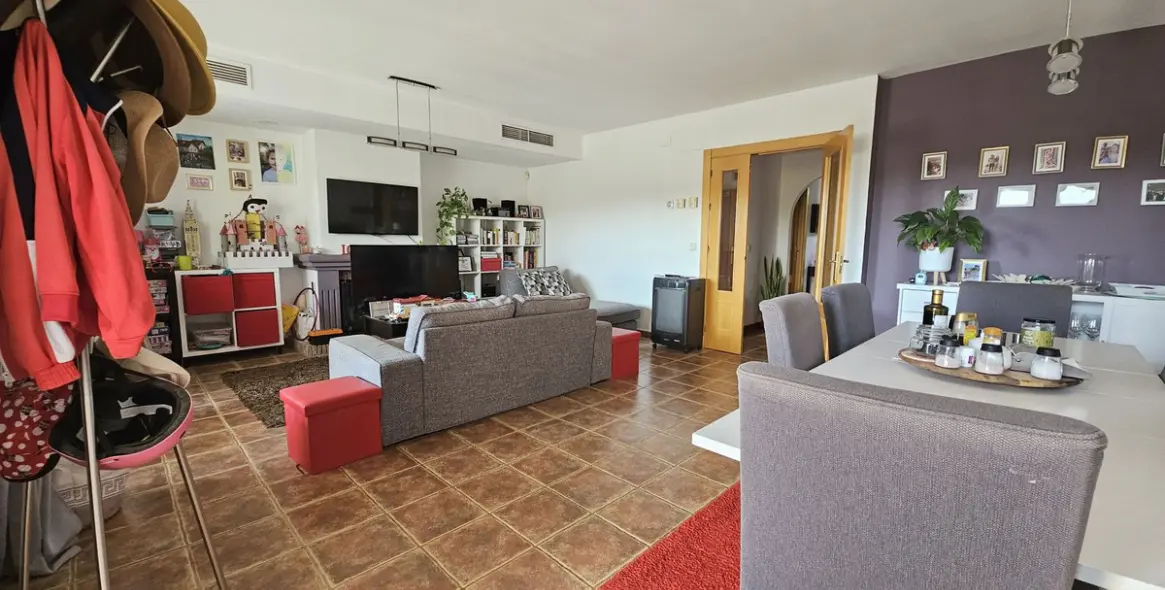 Продажа таунхауса в El Paraiso 6