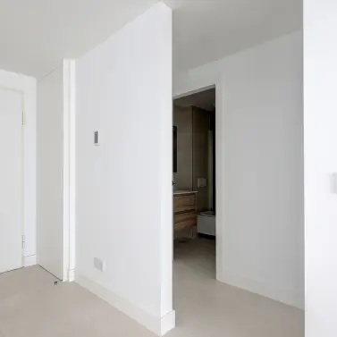 Sale of middle floor apartment in Fuengirola