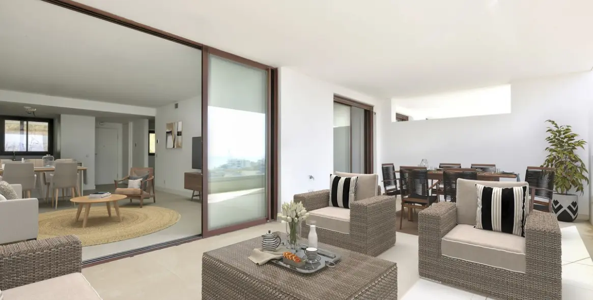 Sale of middle floor apartment in Fuengirola 16