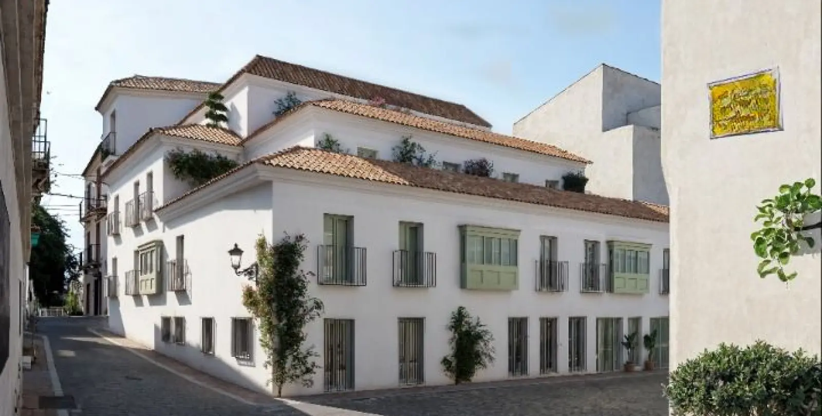 Venta de apartamento en planta baja en Estepona 1