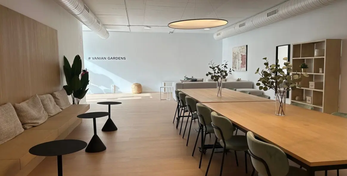 Sale of middle floor apartment in Estepona 18