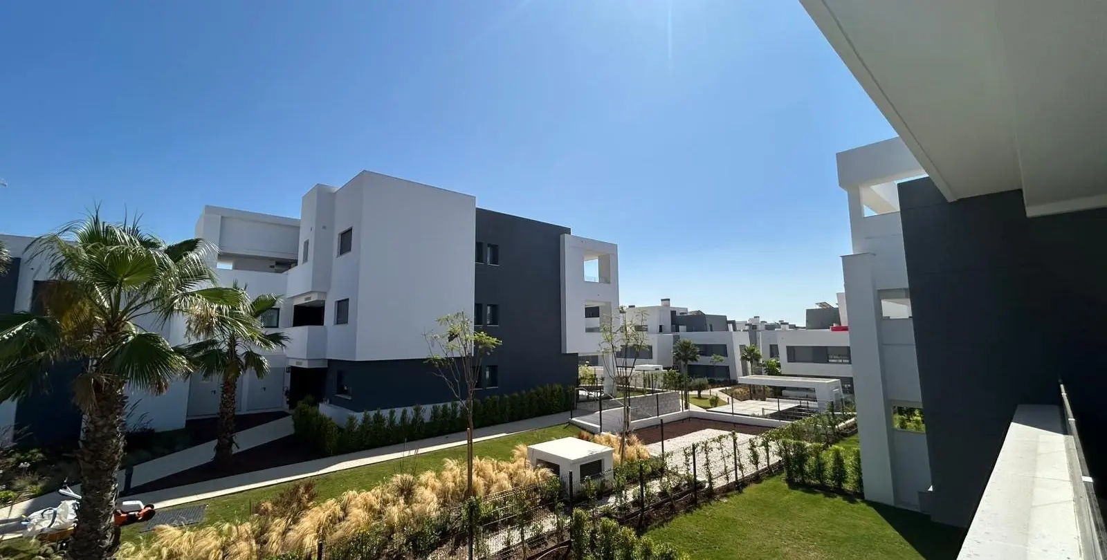 Sale of middle floor apartment in Selwo 1