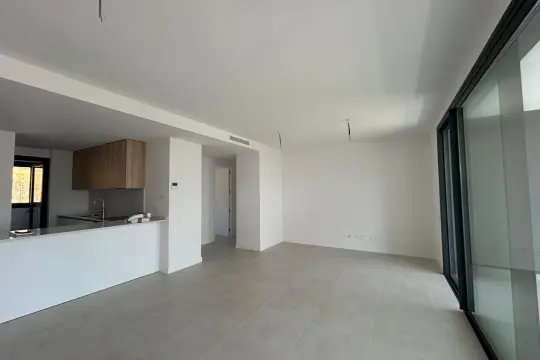 Image 4 thumb