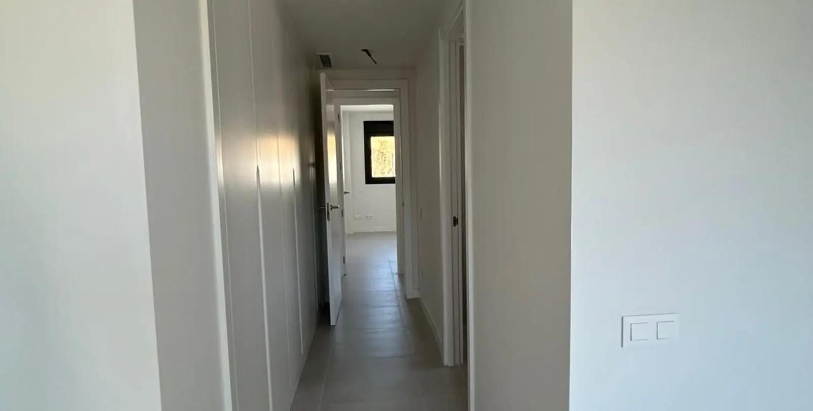 Sale of middle floor apartment in Selwo 8